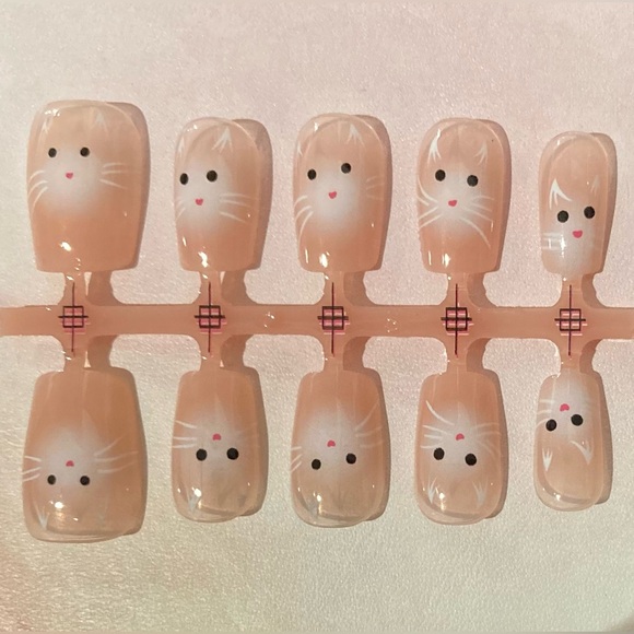 [M] 🐱🐈 10Pcs Wearable Press on Nail Full Cover Short White Cat Kitten Decoration - Picture 2 of 5